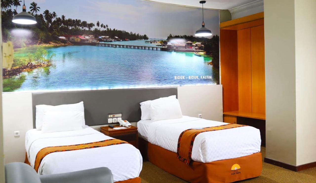 Grand Victoria Hotel Samarinda Exterior photo