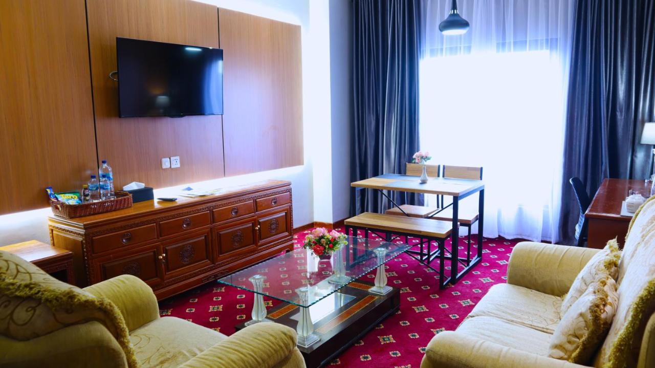 Grand Victoria Hotel Samarinda Exterior photo